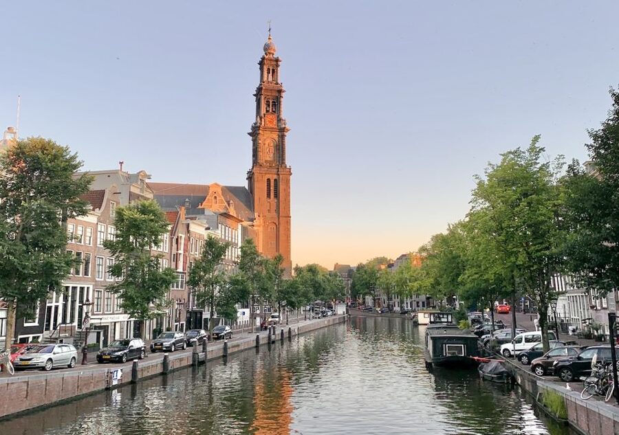 Amsterdam: German Canal Cruise with Unlimited Drinks Option - Tour Highlights You’ll Notice Fast