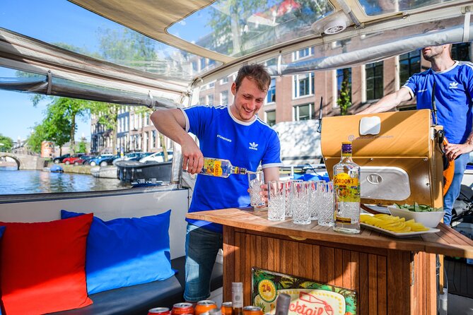 Amsterdam: German-speaking boat trip with bar on board - Jordaan on the Bloemgracht and Westerkerk tower views