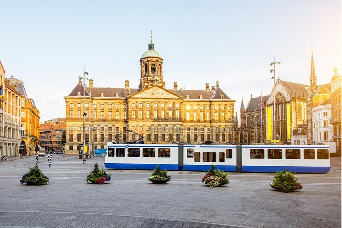 Amsterdam Ghost Hunt: Self-Guided Mystery Adventure - How the app keeps you moving: access code, 15 challenges, and pause/resume