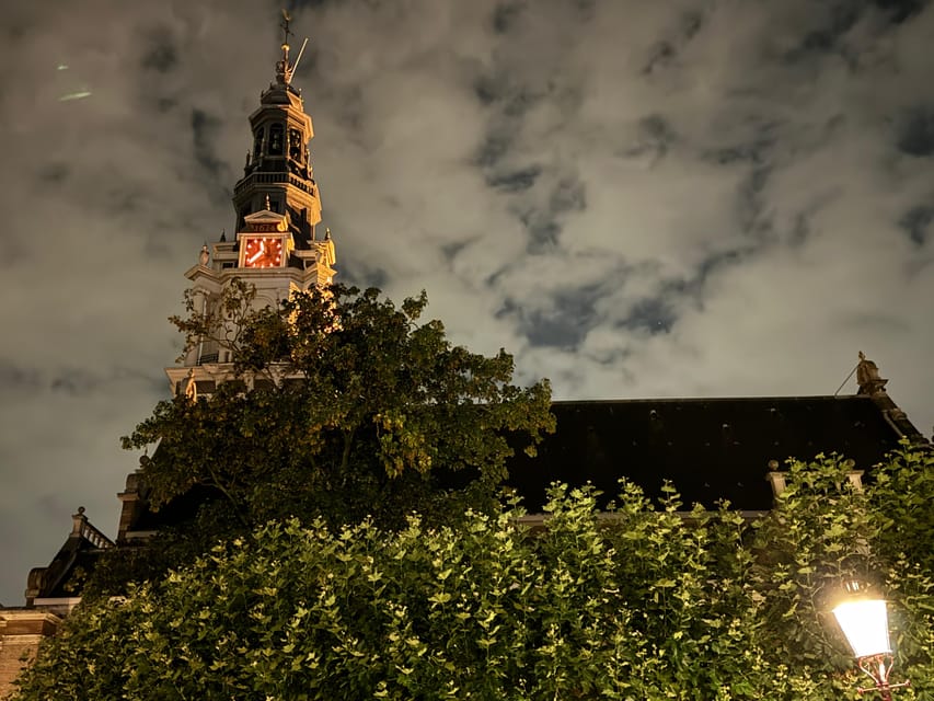 Amsterdam: Ghost Walking Tour and Dark History - Begijnhof, quiet courtyards and the fear behind the walls