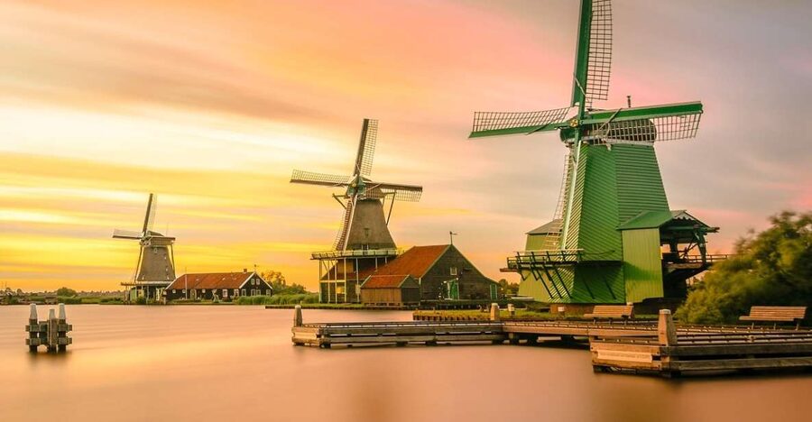 Amsterdam: Giethoorn Tour with Canal Cruise and Windmills - Key highlights worth marking on your map