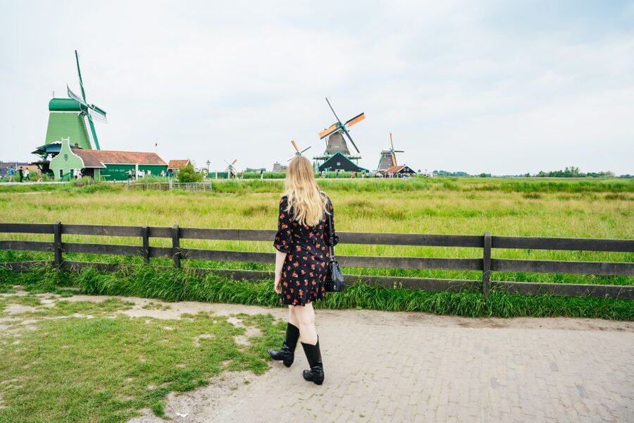 Amsterdam: Giethoorn, Volendam, and Zaanse Schans Tour - How the cheese and clogs demos change the day (and your photos)