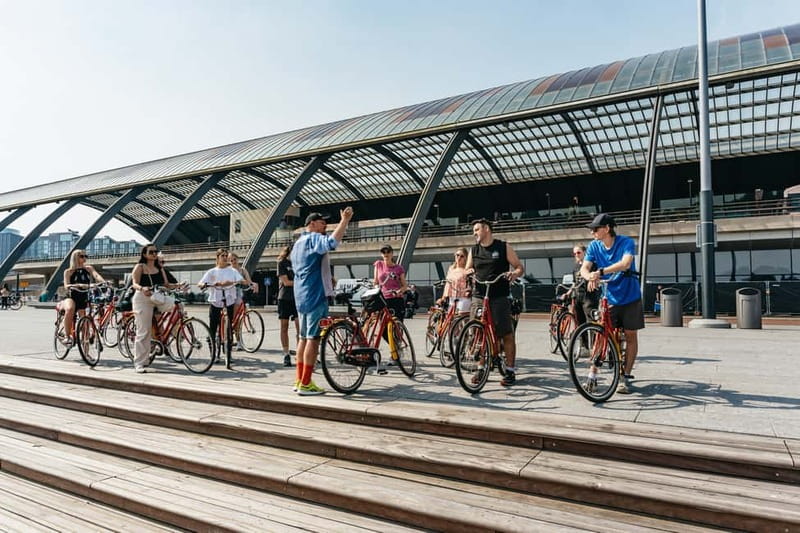 Amsterdam: Guided Bike Tour City Centre in EN/DE/FR/ES - Museumplein, De Pijp, and Magere Brug: classic sights with a local rhythm