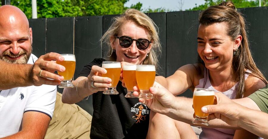 Amsterdam: Guided Craft Beer Brewery Bus Tour with Tastings - The tastings: 9 mini pours and how to actually use them