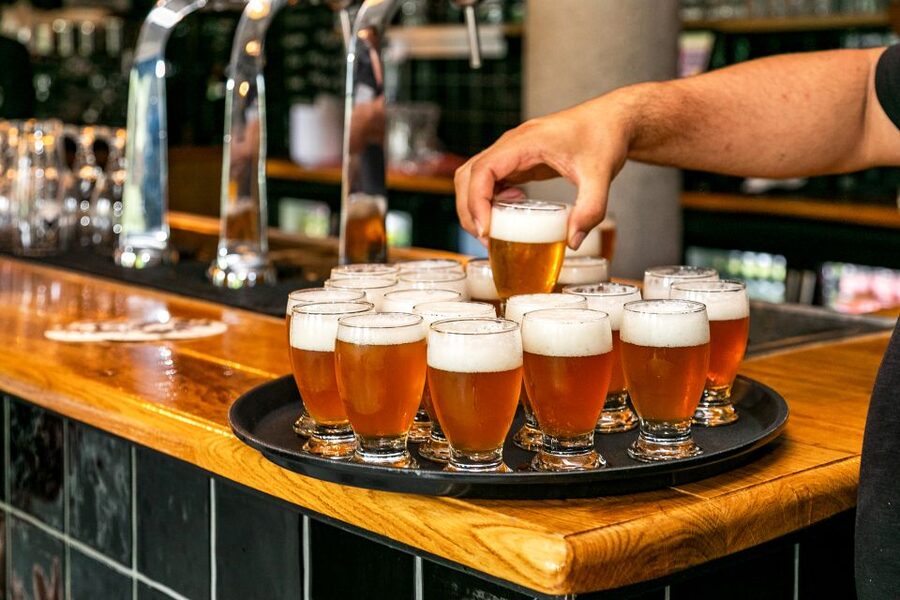 Amsterdam: Guided Craft Beer Brewery Bus Tour with Tastings - The 3-hour brewery bus format (and why it works)