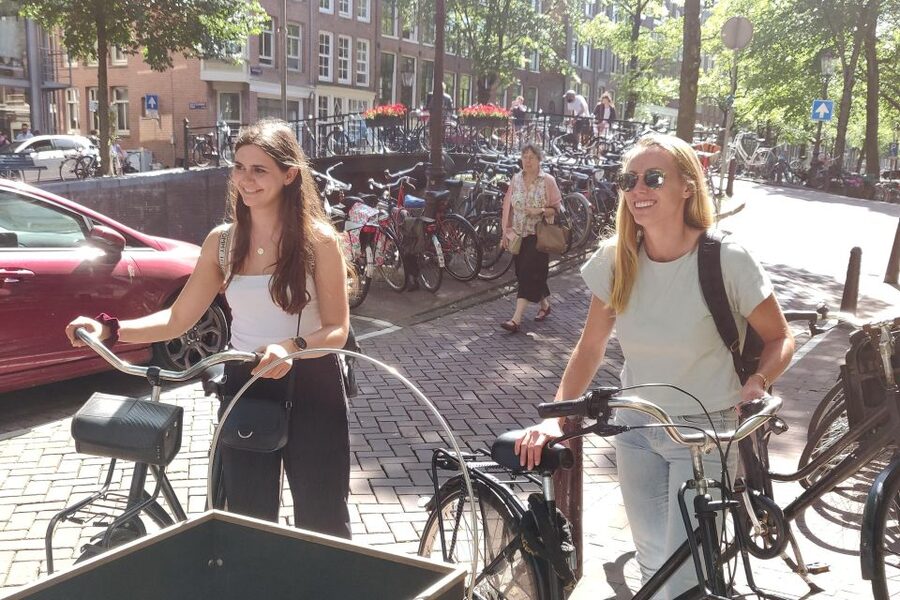 Amsterdam: Guided Food Tour with Tastings - Small Group, Big Comfort: Limited to 6 Participants