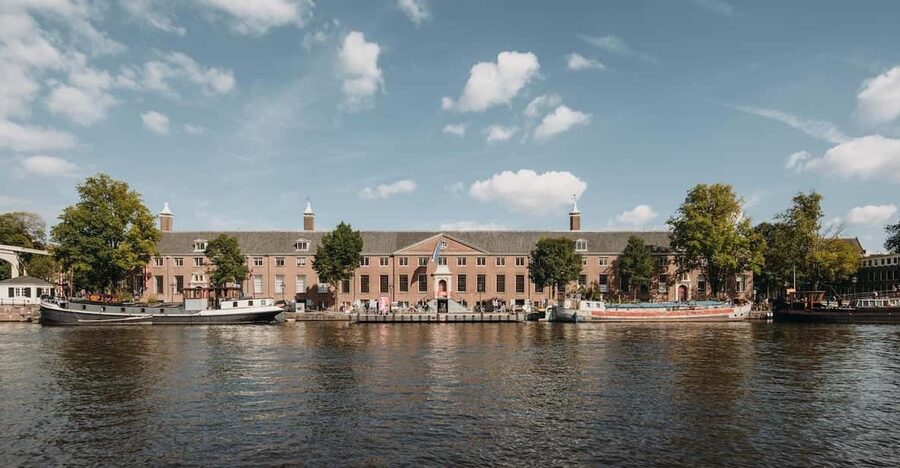 Amsterdam: H'ART Museum Entry Ticket - The main show: Happy Birthday Amsterdam and what it does well