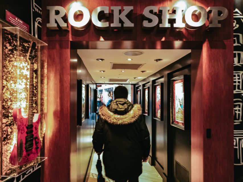 Amsterdam: Hard Rock Cafe Experience - Choosing Gold vs Diamond: What You Get for the Money