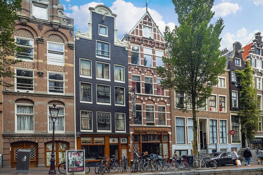 Amsterdam: Hash, Marihuana, and Hemp Museum Entry Ticket - The Exhibit Rooms and the 9,000+ Object Collection