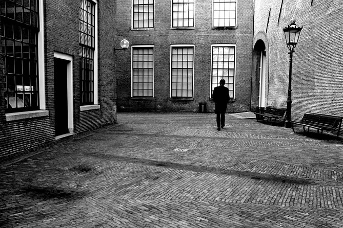 Amsterdam: Haunted History and Ghost Walking Tour - Key Highlights Worth Showing Up For