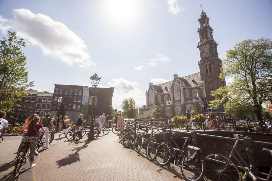 Amsterdam: Hidden Gems & Highlights Guided Bike Tour - Anne Frank’s House area: a meaningful stop without turning the ride into a slog