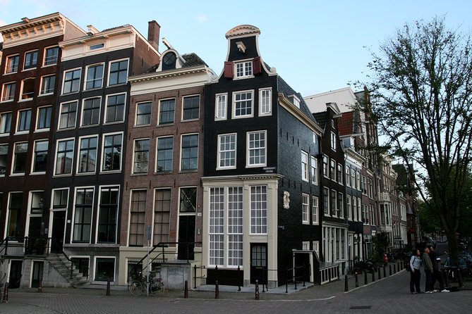 Amsterdam Highlights Walking Tour: Small Group Experience - Royal Palace context without the time trap