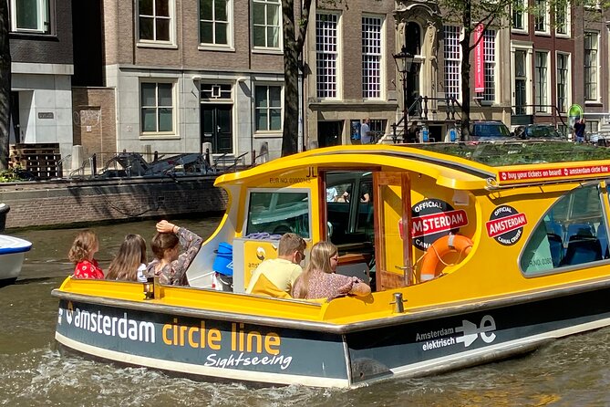 Amsterdam: Historic City Sightseeing Canal Cruise - The Cruise Shifts Gear: Amsterdam Centraal, the IJ, and EYE