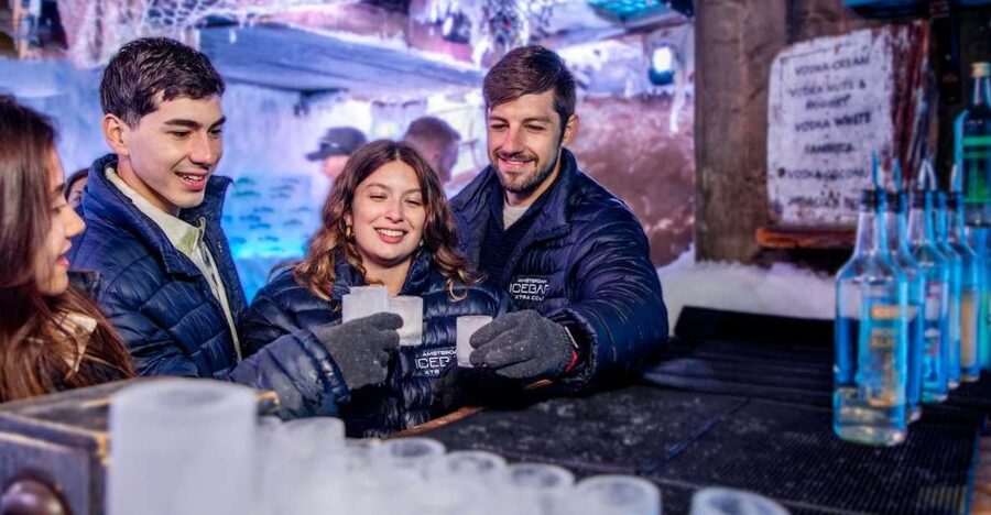 Amsterdam: Icebar Entry Ticket with 3 Drinks - Getting there around Rembrandtplein by tram 4 and 14
