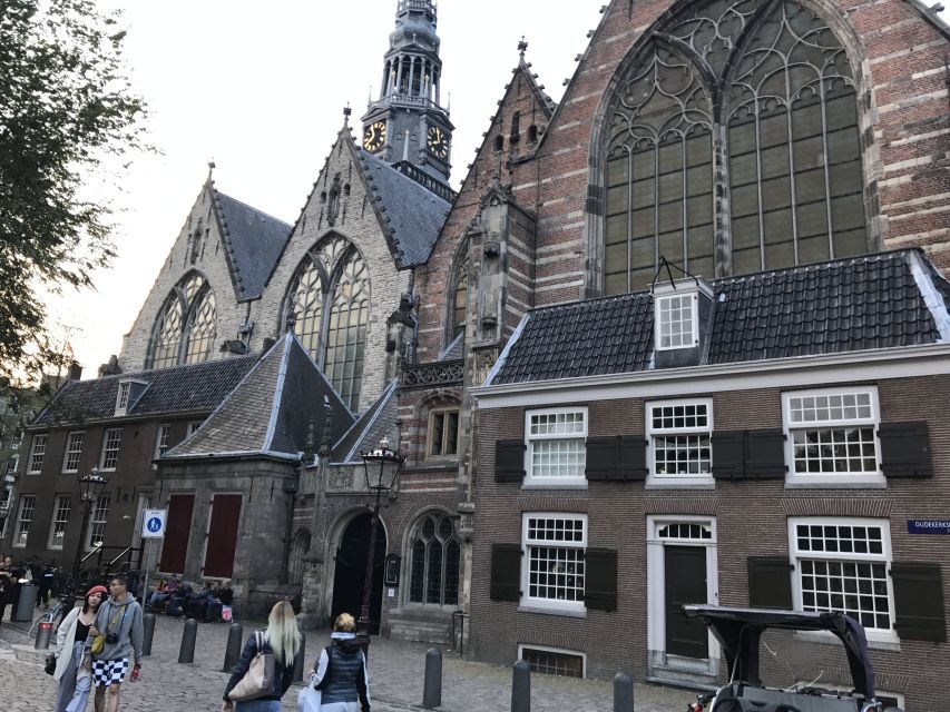 Amsterdam: Introduction walking tour - Private group, live guide, and why names like Mauritio and Alexandra matter