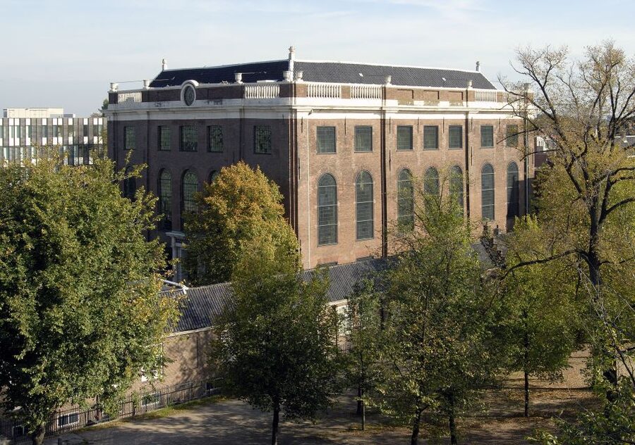 Amsterdam: Jewish Cultural Quarter & Gassan Diamonds - Group size, languages, and what to bring