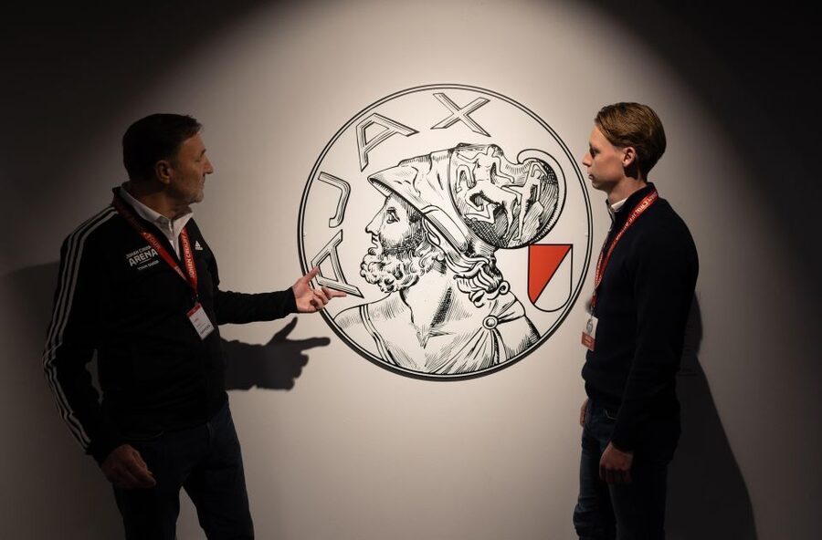 Amsterdam: Johan Cruijff ArenA Tour with Optional Guide - Pitchside and the Dugout Stand, The Match-Day Moment You Remember