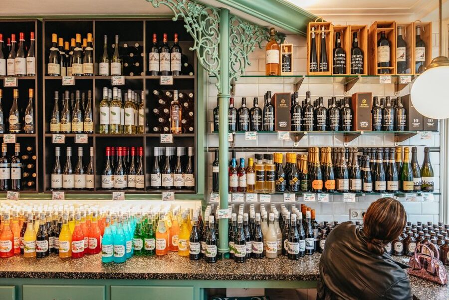Amsterdam: Jordaan District Local Food Walking Tour - Should You Book This Amsterdam Jordaan Food Walk?
