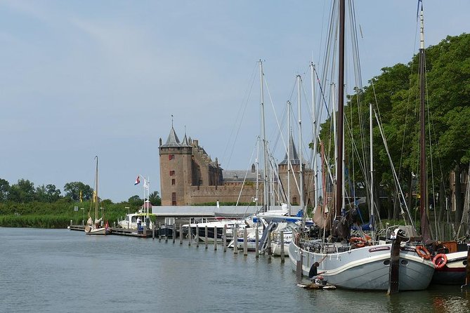 Amsterdam Landscape Windmill Private Bike Tour - Stop 4: Molen de Vriendschap explanation (Saturday note)