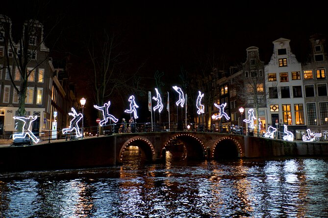 Amsterdam Light Festival Canal Cruise + Unlimited Drinks Option - How the 75 minutes play out, from boarding to back at the pier