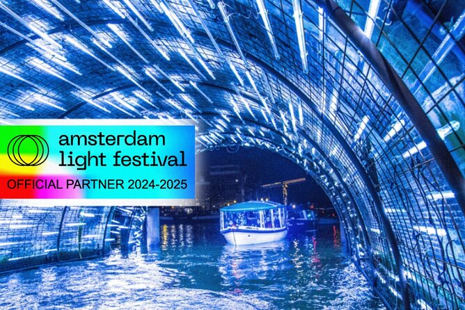 Amsterdam Light Festival: Cruise Unlimited Drinks & Bite option - Guide Commentary: How Skippers Make the Lights Make Sense