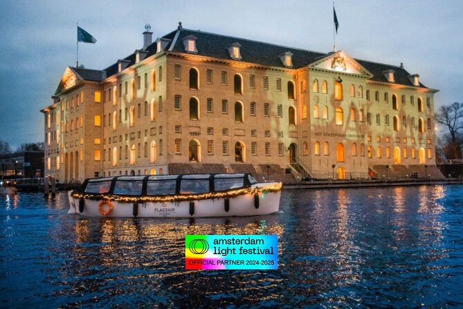 Amsterdam Light Festival: Cruise Unlimited Drinks & Bite option - Boat Comfort, Windows, and the Weather Reality Check
