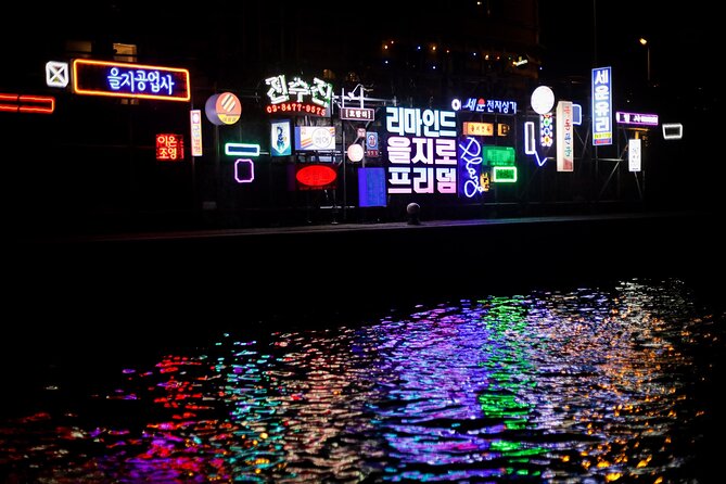 Amsterdam: Light Festival Cruise with Unlimited Drinks Option - The route, stop by stop: what you’ll actually see