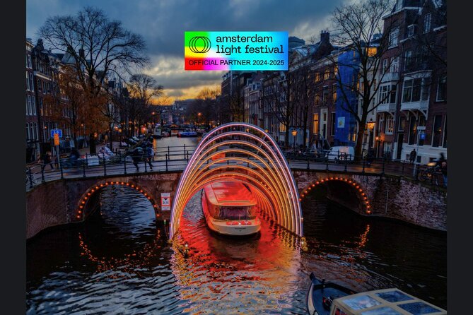 Amsterdam Light Festival: Heated Boat Cruise + Hot Drinks & Bite - The guide matters more than you think