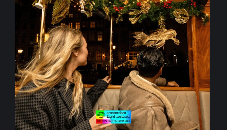 Amsterdam: Light Festival Heated Cruise w/ Drinks & Snacks - Herengracht and De Negen Straatjes: Where the Canals Turn Scenic