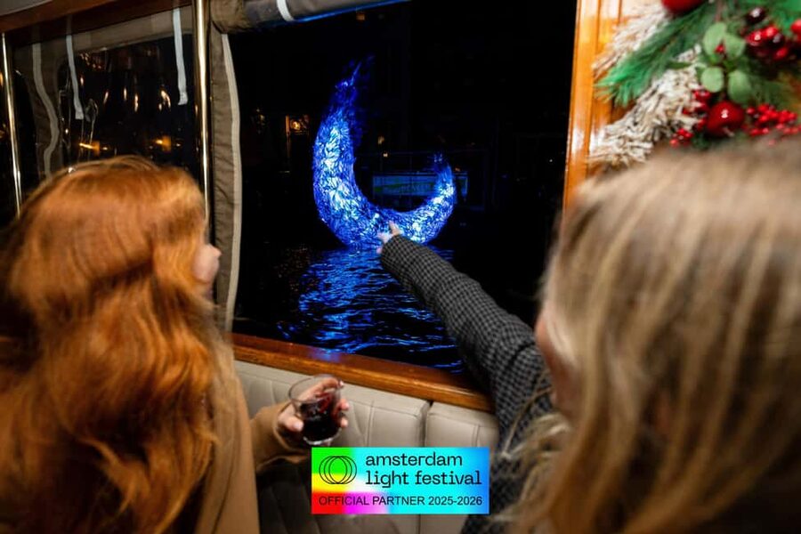 Amsterdam: Light Festival Heated Cruise with Drinks & Snacks - Inside the Cozy Saloon: Drinks, Snacks, and the Real Mood