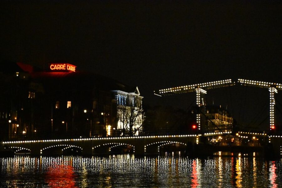 Amsterdam: Light Festival Heated Cruise with Drinks & Snacks - Who This Cruise Suits Most