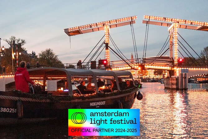 Amsterdam: Light Festival Open Boat - Unl. Drinks Option - The boat ride itself: staying warm and comfortable on open water
