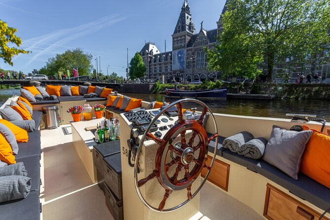 Amsterdam Light Festival: Saloon Boat Cruise + Hot Drinks & Bite - Boat Comfort vs. Real-World Viewing: Covered Often, Not Always