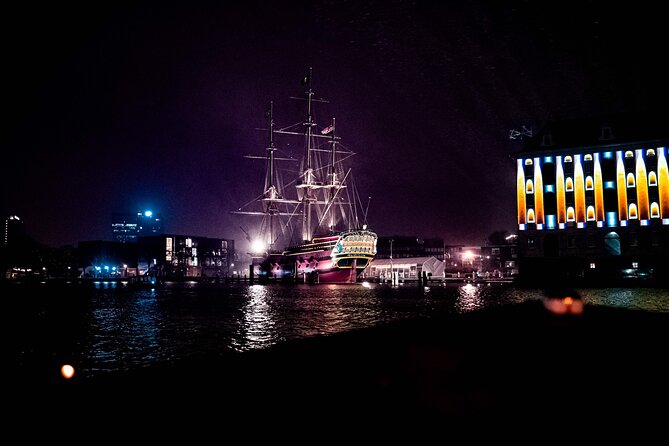 Amsterdam: Light Festival Shared Boat with unlimited drinks - When rain hits: plastic covers and visibility