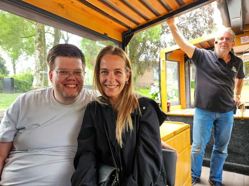 Amsterdam: Live GuideD Giethoorn Boat Tour & Cheese Platter - Who should book this Giethoorn boat tour?