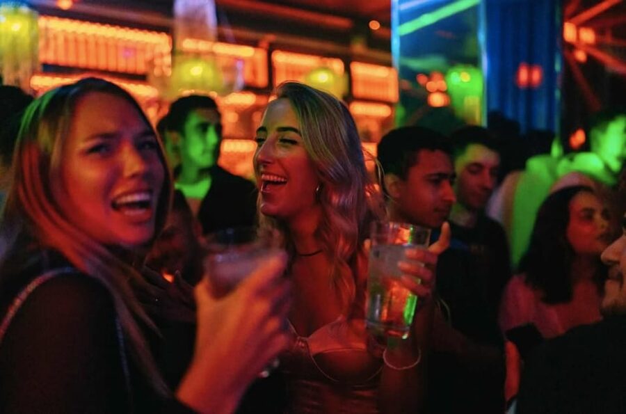 Amsterdam: Ludwig's Halloween Pub Crawl with VIP Club Entry - Start at Leidseplein, then let the night carry you