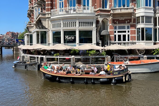 Amsterdam Luxury Boutique Boat tour with Unlimited Beer and Wine - Rembrandt House Pass-By: A Quick Shortcut to the 1600s
