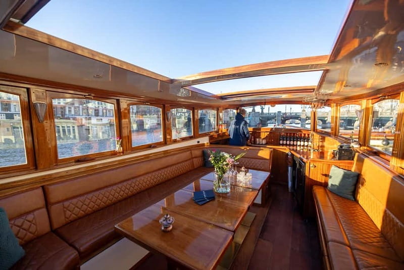 Amsterdam: Luxury Canal Cruise with Optional Snacks & Drinks - Scheepsvaart Museum and NEMO, science and sea history from the canal line