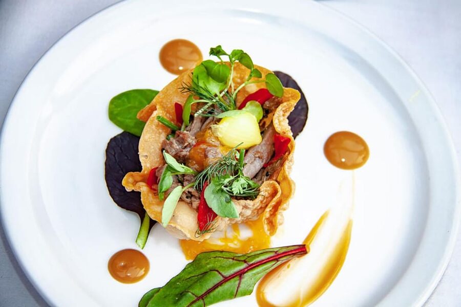 Amsterdam: Luxury Saloon Boat Cruise with 3-Course Dinner - Aperitif first, then a surprise amuse-bouche
