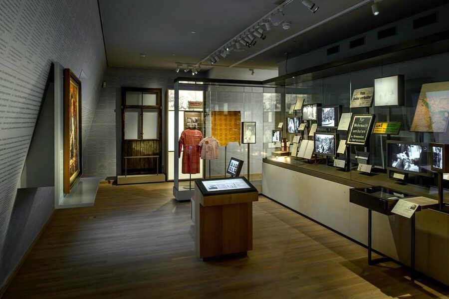 Amsterdam: National Holocaust Museum Entry Ticket - Interactive holograms and audio: tools that make the museum easier to handle