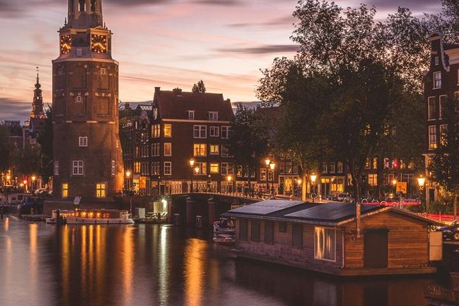 Amsterdam Night Photography Workshop with a Professional - Tripods, Borrowed Gear, and Getting Everyone Shooting