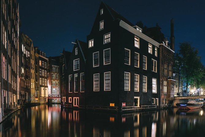 Amsterdam Night Photography Workshop with a Professional - Timing, Weather, and Dressing for 9:30 pm