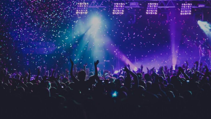 Amsterdam: Nightlife Ticket with Champagne and Cruise - Key things to know before you go