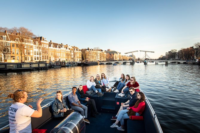 Amsterdam Open Boat Cruise in Old City Center with Live Guide - Making the schedule work with many departures