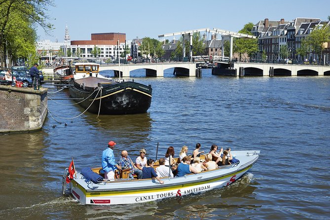 Amsterdam Open Boat Tour with Local Guide - Weather, refunds, and the reality of open water