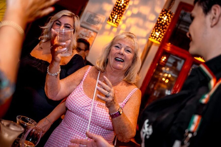 Amsterdam: Original Pub Crawl Party with VIP Entrance - More than “pubs only”: VIP entry, games, and live music