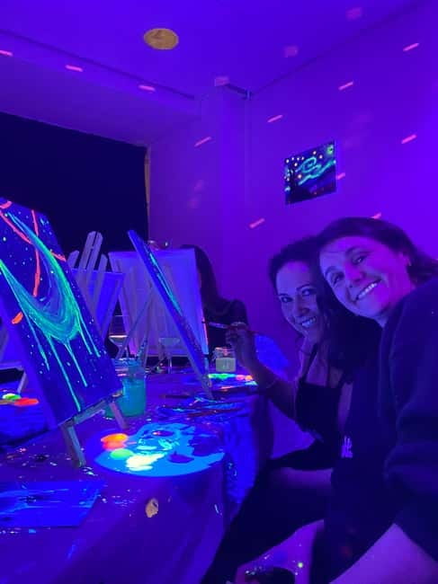 Amsterdam: Paint and Sip in the Dark at Rembrandt van Wine - Key things to know before you go