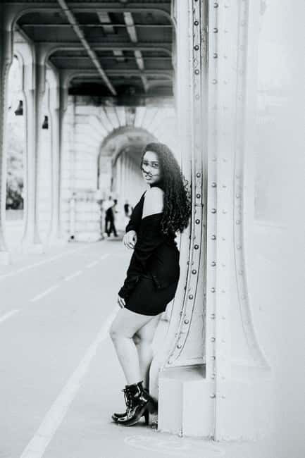 Amsterdam: Particular Photo Session - Stop 1: The Real Work Starts After Pickup