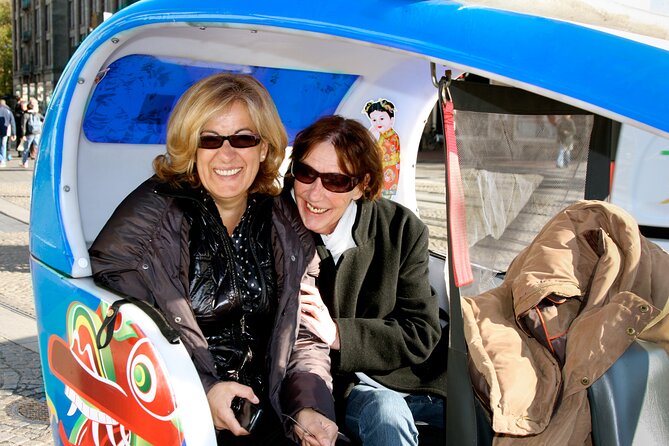 Amsterdam Pedicab City Tour (2 hours) - Dam Square, Zeedijk, and Chinatown: The Old Center in One Swipe