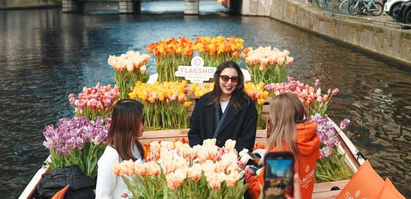 Amsterdam: Premium Tulip Boat Canal Tour - A 1-hour Tulip Cruise That Feels Like a Small Group Upgrade